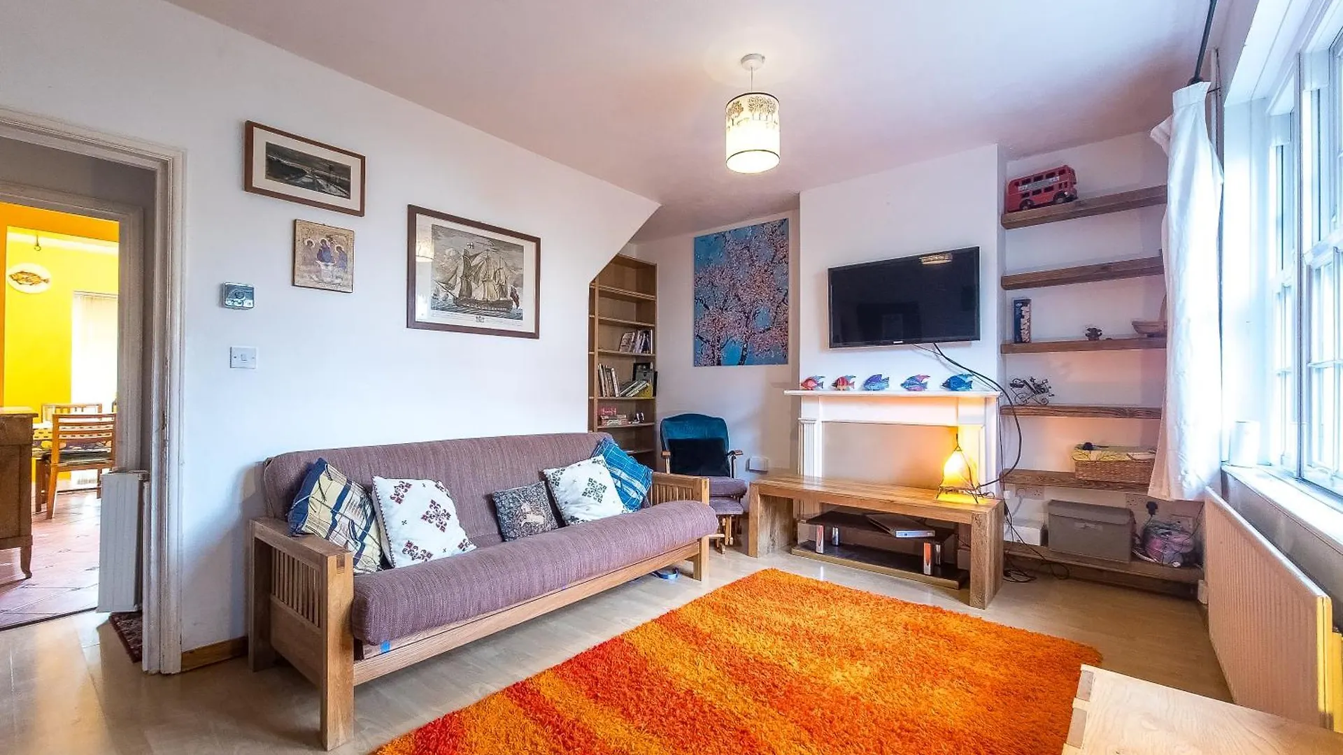 Pass The Keys Charming Home Near Thames Dlr 伦敦